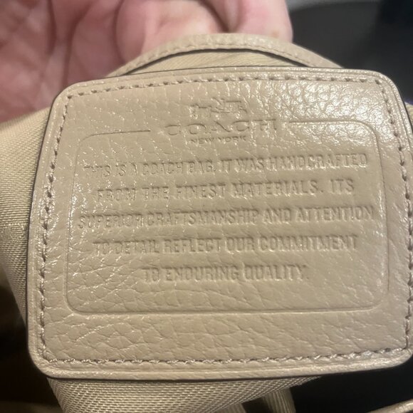 Coach Cream Crossbody Bag with Gold Chain - Picture 8 of 10